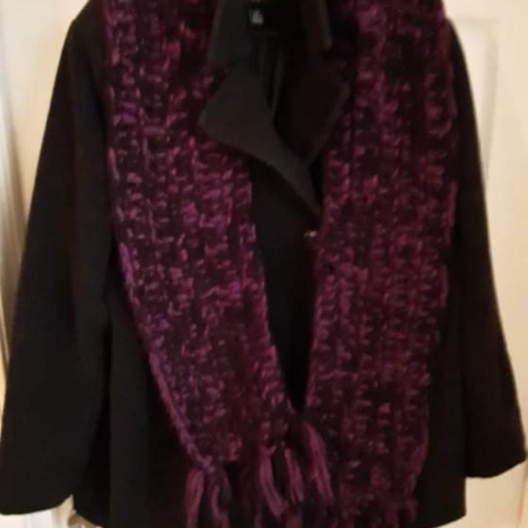 Beautiful chunky crocheted scarf - Picture 2 of 4